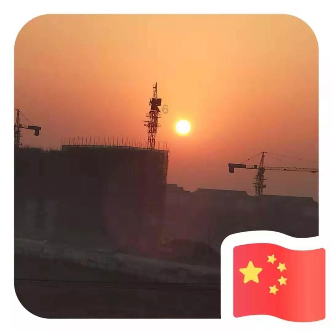 救援爱图画的男孩